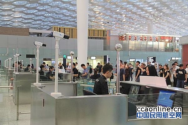 深圳机场28日起国内航班可凭二维码过检登机