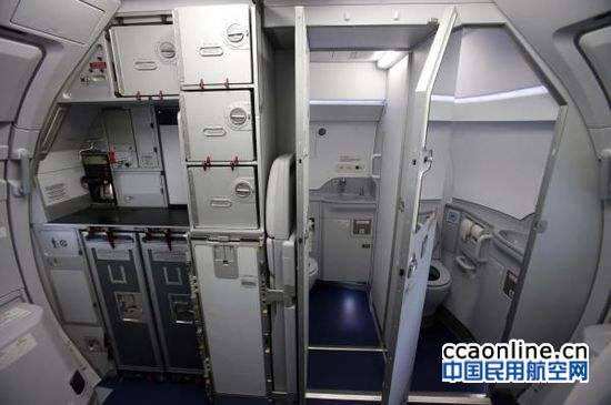 航空四大黑幕曝光，空姐都不敢喝飞机上的水