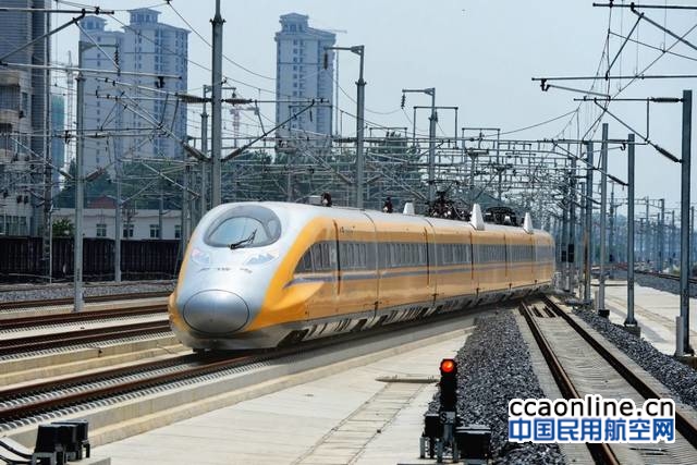 西成高铁明日开通运营 ，首发车车票已售罄