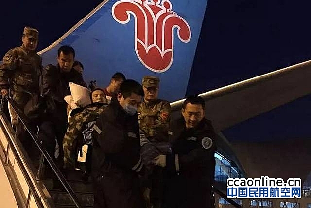 航班承运病重战士，9位乘客拒绝补偿自愿改签