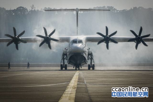 国产大飞机“三兄弟”蓝天聚首，“中国翼”开启航空强国新时代