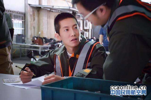 飛機維修師：全體乘客的保護盾