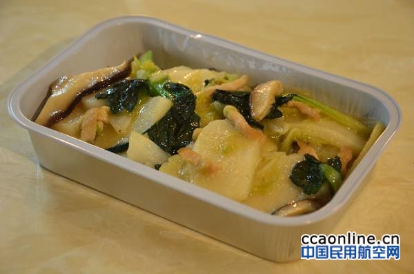 春节期间国航上海分公司推出“上海年味”新餐食