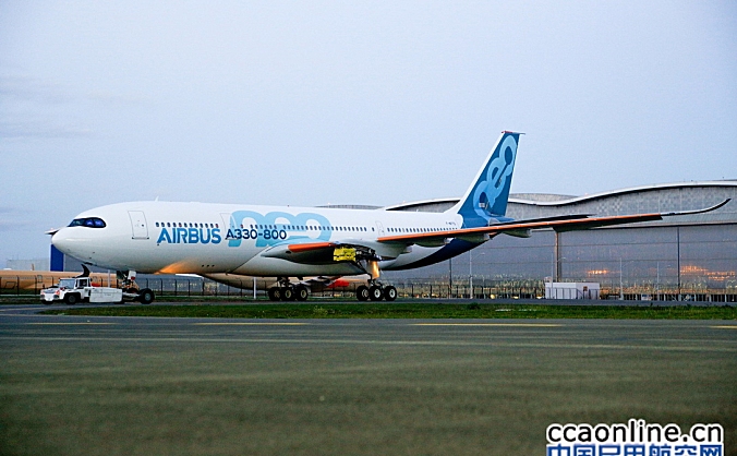 首架全新空客A330-800飞机完成喷漆 距离加入A330neo试飞机队更近一步