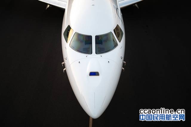 达索亮相ABACE2018，中国首架猎鹰8X公务机已投运