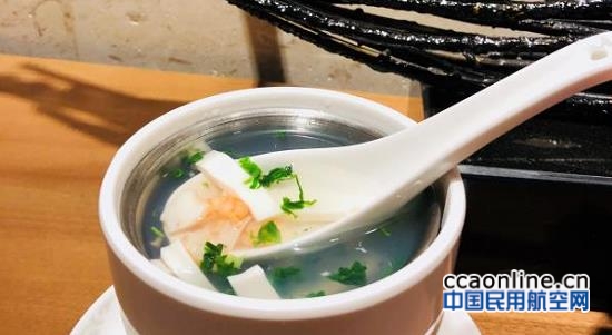 国航上海浦东休息室推出廿四节气养生靓汤广受好评