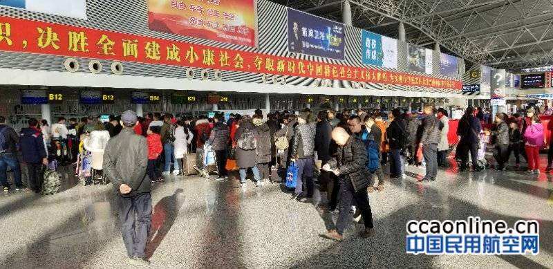 石家庄机场清明假期运送旅客8.9万人，同比增长近三成