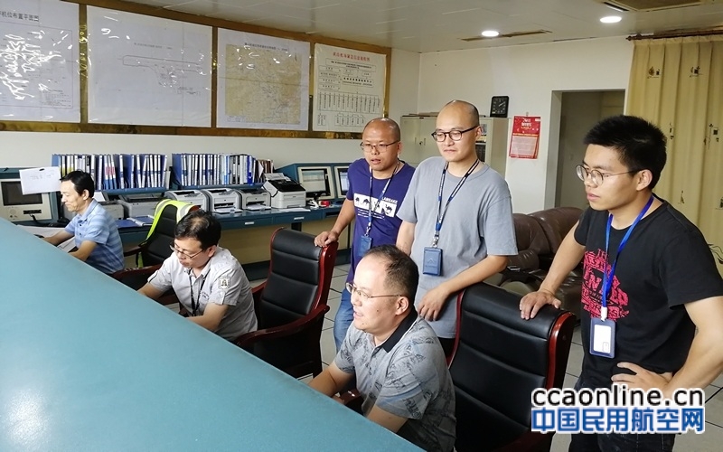 黄山机场飞行情报服务报告室开展CNMS系统故障应急处置演练