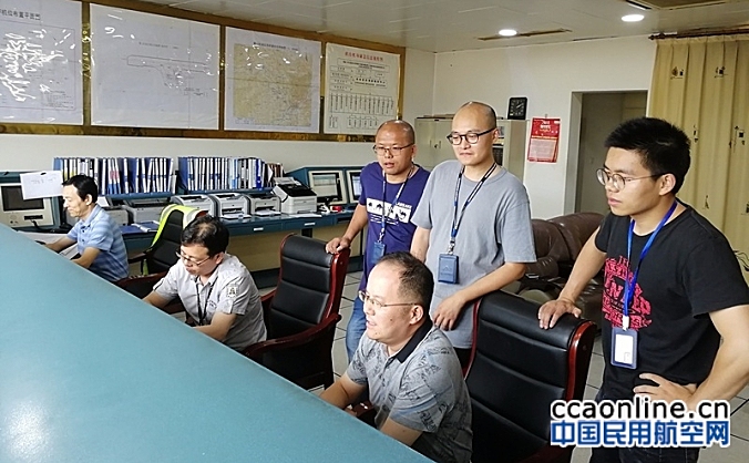 黄山机场飞行情报服务报告室开展CNMS系统故障应急处置演练