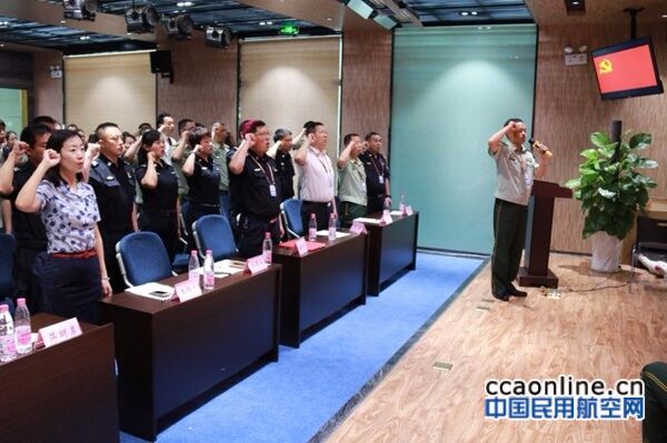 昆明机场安检站:一场精彩的演讲比赛