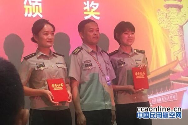 昆明机场安检站:一场精彩的演讲比赛