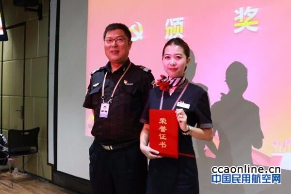 昆明机场安检站:一场精彩的演讲比赛