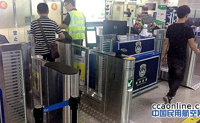 乌鲁木齐机场自助验证设备上线测试安检进入智能化时代