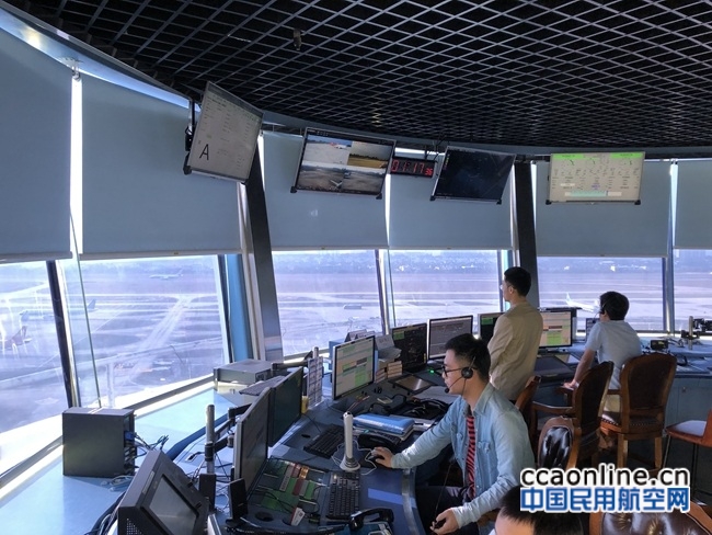 三亚塔台春运第一天安全保障航班379架次
