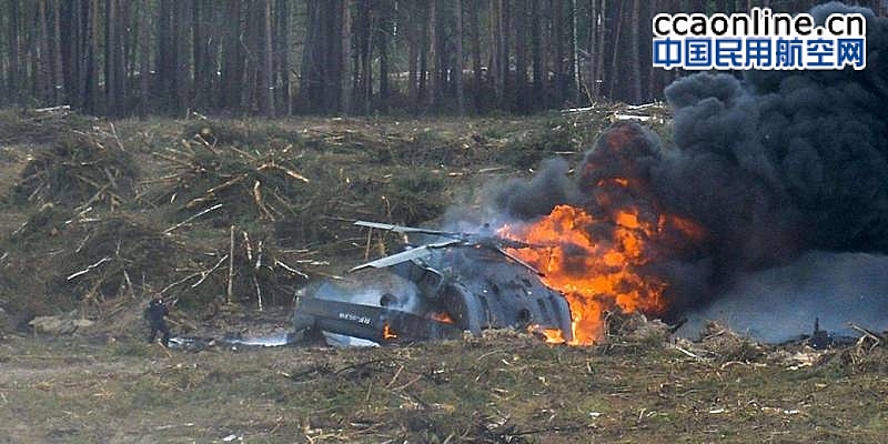 尼泊尔载有民航部长的直升机坠毁 7人全部遇难