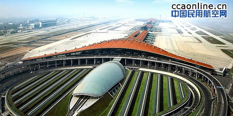 北京两大机场超800次航班取消，省际客运暂停