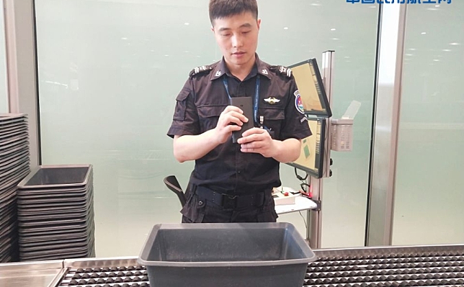 首都机场安保公司房宏永：奉献青春做安全的守护者