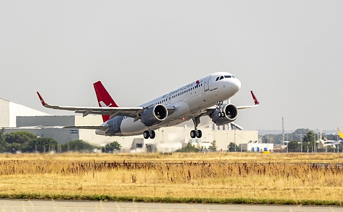云南红土航空公司接收其首架空客A320neo飞机