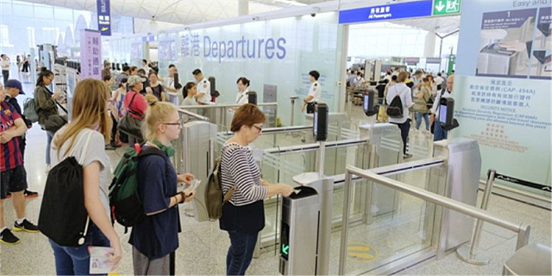 香港机场管理局：15日航班将恢复正常运作