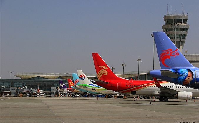 “五一”小长假期间青海机场公司 运送旅客13万人次