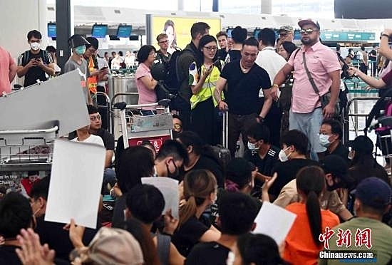 香港机管局禁制令获准延长 违反者可被监禁或罚款