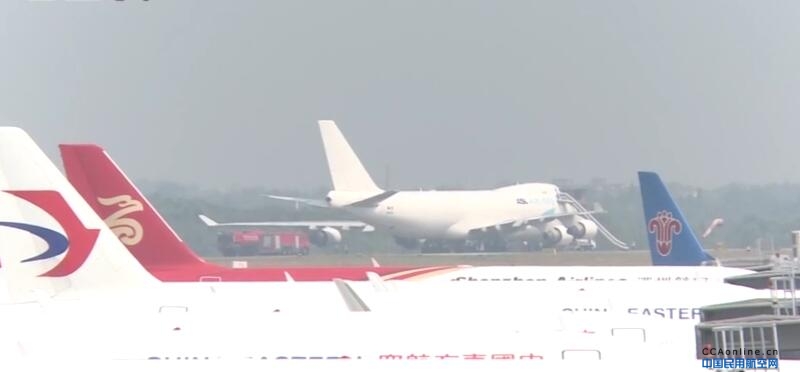 南昌机场故障飞机已被搬移 跑道适航提前开放