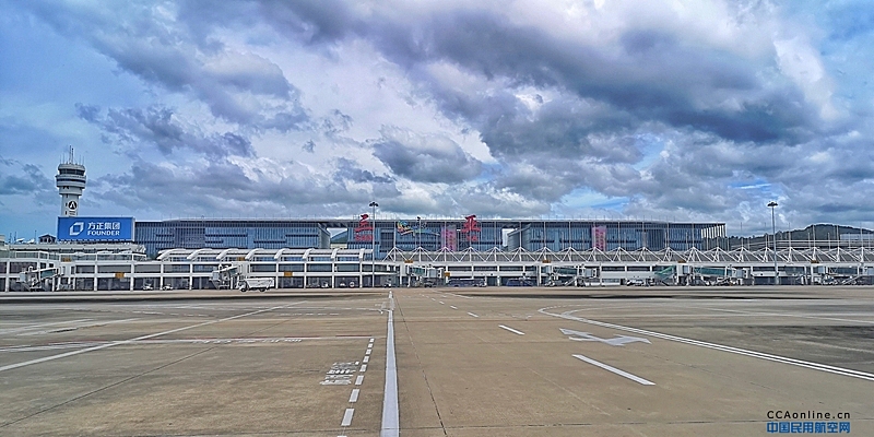 受台风影响，三亚凤凰机场29日14点10后国内航班全部取消