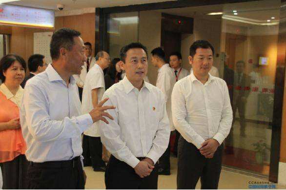 胡振江調研黑龍江民航工作