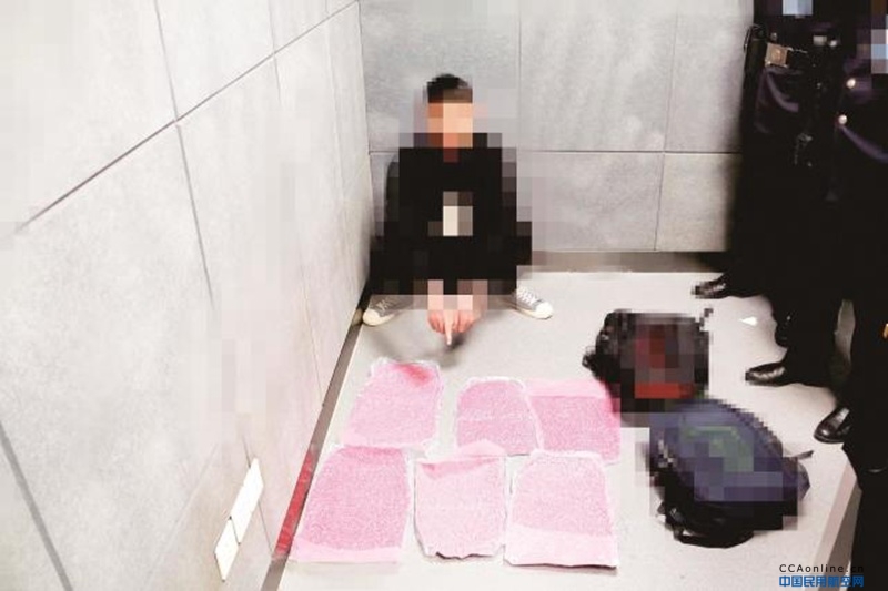 武汉出入境边防检查站查获走私毒品案件，现场缴获3165.8克麻果