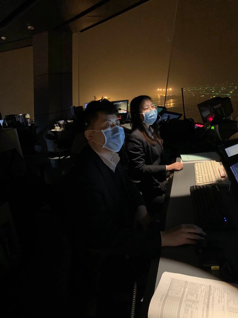 北京两场遭遇四种特殊天气，华北空管护航抗疫航班大风中起飞