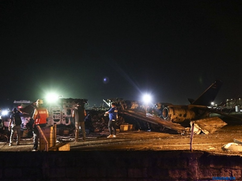 狮航公司一医疗救援包机爆炸坠毁，8人遇难