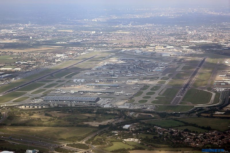 英国希思罗机场2021年客流量为50年来最低