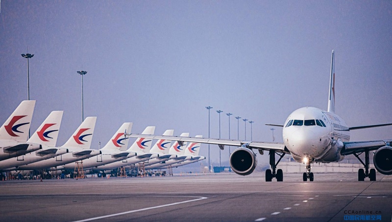 东航8月客运量下降28.18%， 随心飞产品盘活运力资源