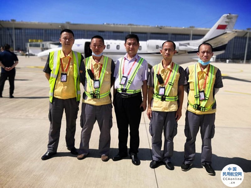 海南航空地服管理部助力保障海口美兰国际机场二期扩建项目首次校飞