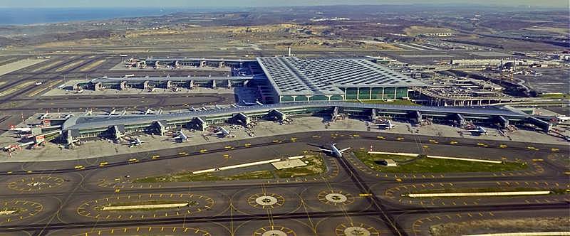 伊斯坦布尔机场每天起降500多次航班，成欧洲最繁忙的机场