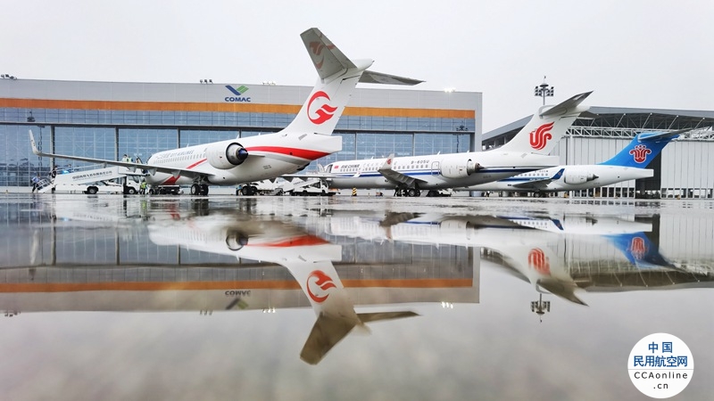 中国商飞向三大航交付以GE航空集团CF34发动机为动力的ARJ21飞机