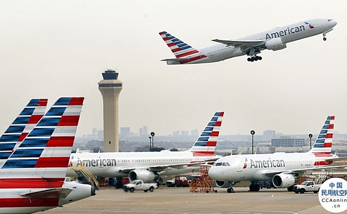 为避免因人手不足取消航班 美国航空提供高达300%假期奖金