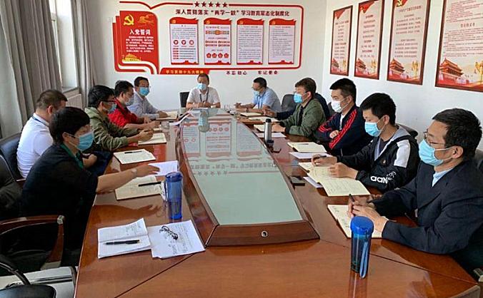 内蒙古：雷达导航室召开批评与自我批评专题研讨会