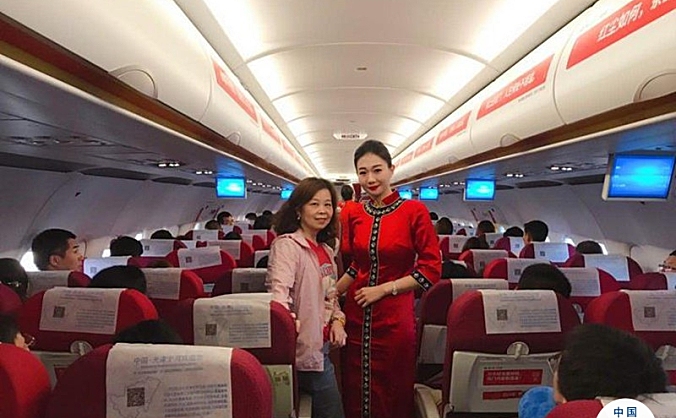 旅客的感受，是我最在乎的事 ——记天津航空新疆乘务队“微笑之星”李晓晔