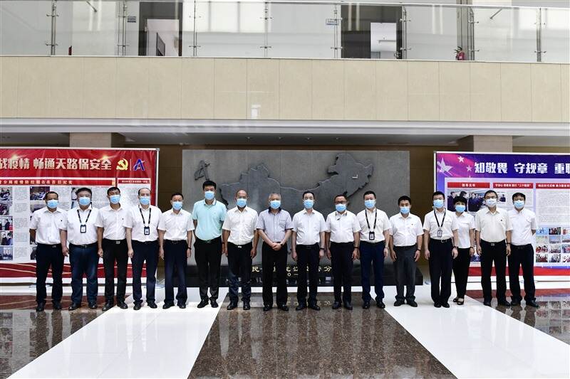 东北空管局局长陈友平到黑龙江分局开展调研工作