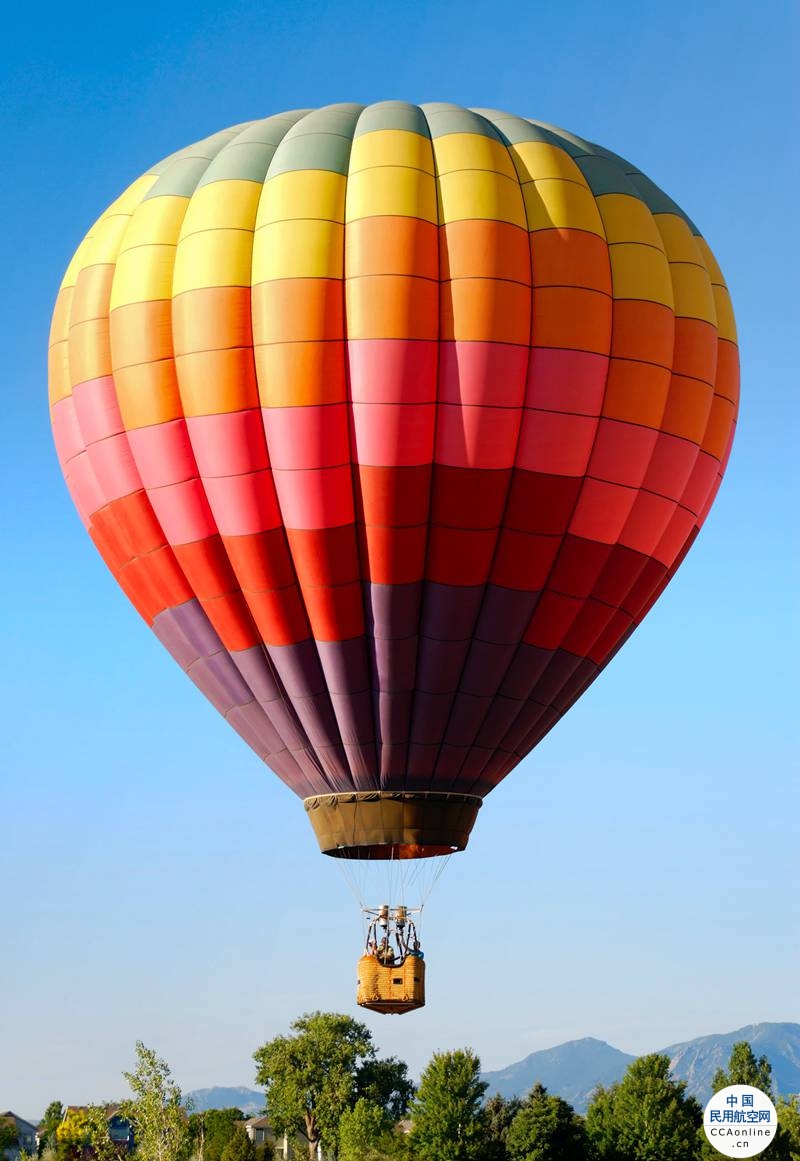 载人热气球活动事故频发，“山寨”热气球亟须“真监管”