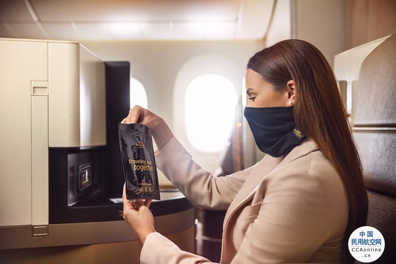 阿提哈德航空为头等舱以及商务舱旅客推出MICROBEBARRIER™ 面罩