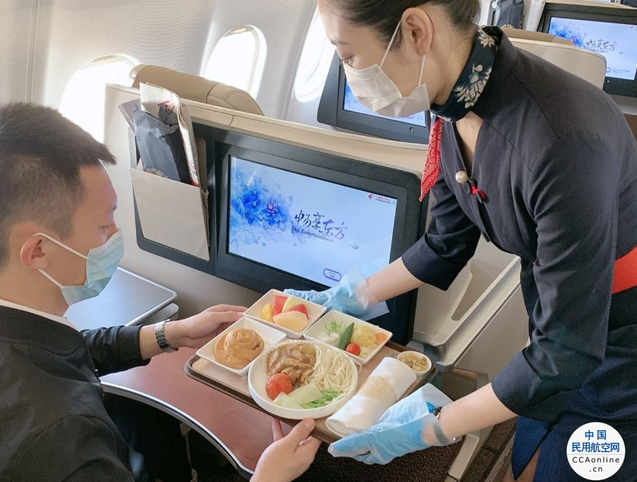 恢复国内航线热餐供应！东航8月国内航班量已恢复超95%