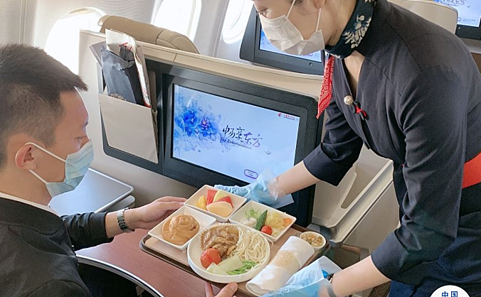 恢复国内航线热餐供应！东航8月国内航班量已恢复超95%