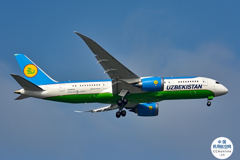 乌兹别克斯坦和塔吉克斯坦恢复空中交通