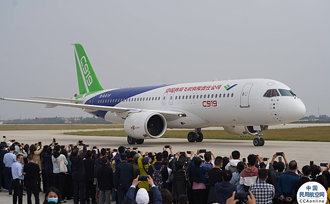 2020南昌飞行大会开幕 C919国产大飞机首次进行飞行表演