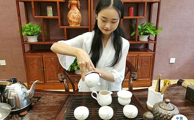 三亚机场推出多样化茶艺服务，为旅途增添一份茗香