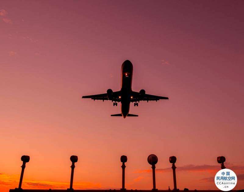 航空业初现复苏，会被奥密克戎打破吗？