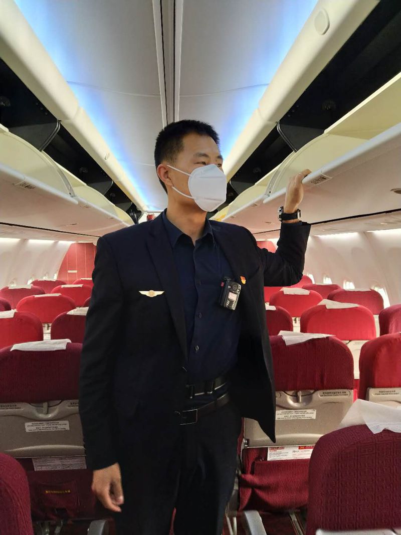 海南航空广州空保中队安全员吴向明: 既是严师,亦是模范