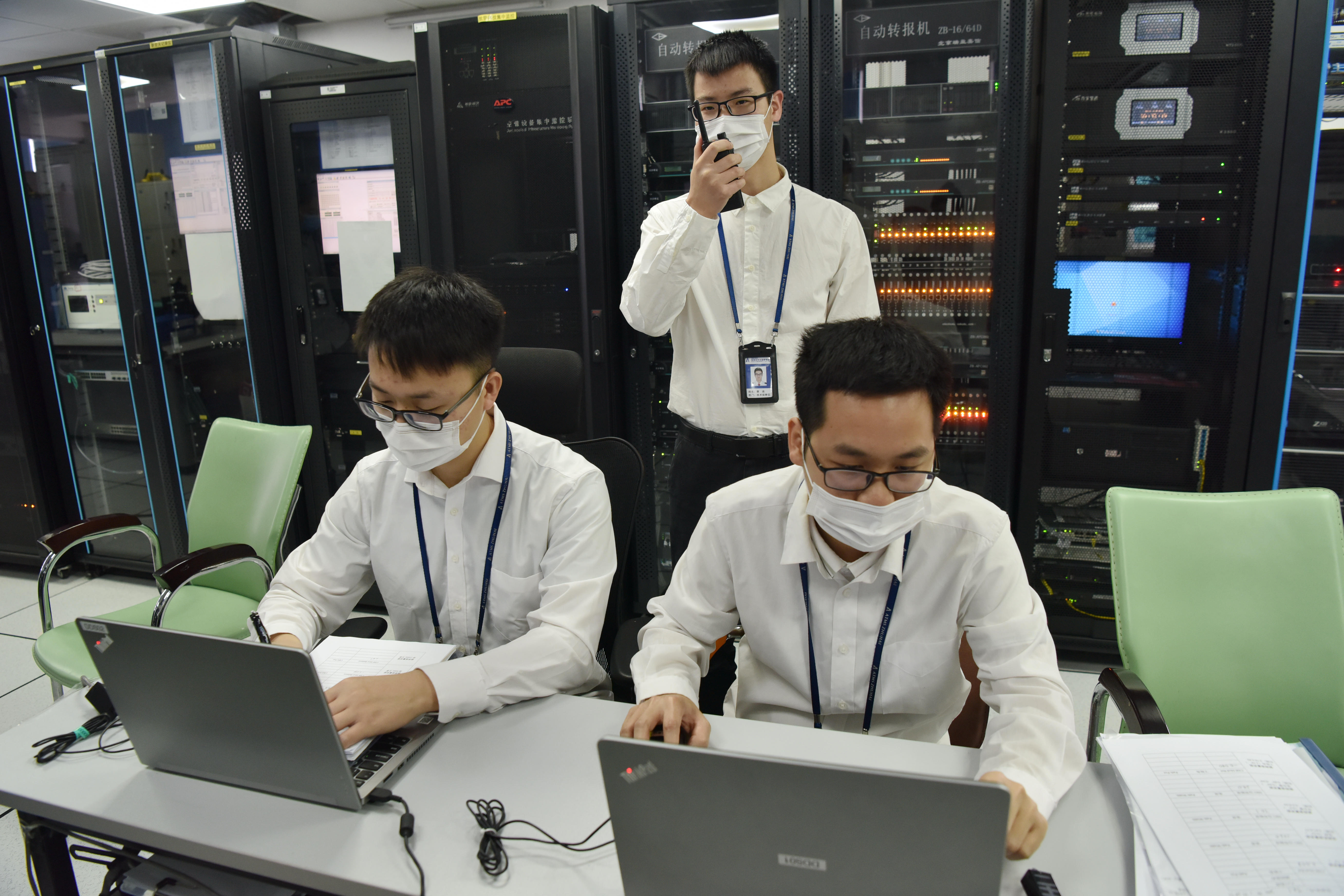 珠海空管站顺利完成珠海机场23号跑道下滑设备特殊飞行校验工作